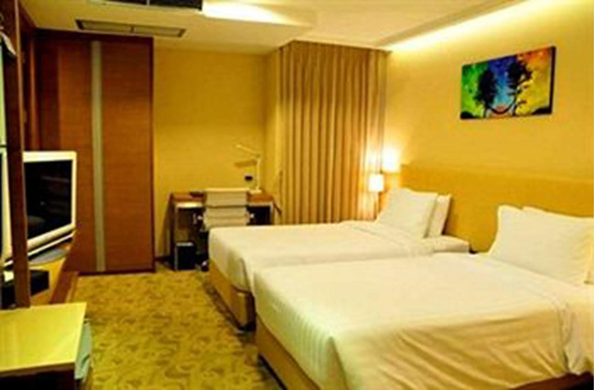 The Moonite Boutique Khách sạn 3*